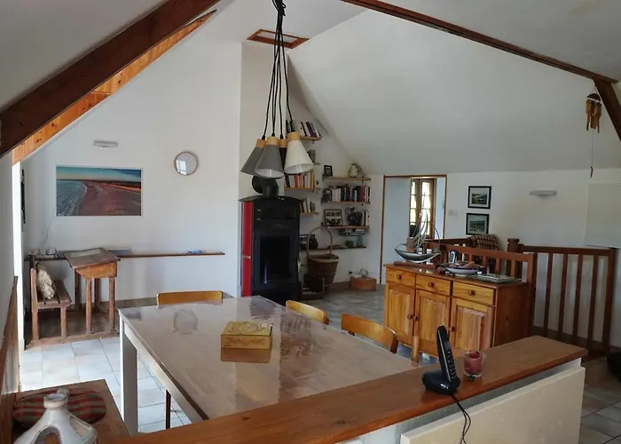 Modernes Mit Grossem Garten Apartament