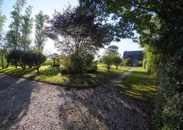 Apartament Modernes Mit Grossem Garten Surtainville