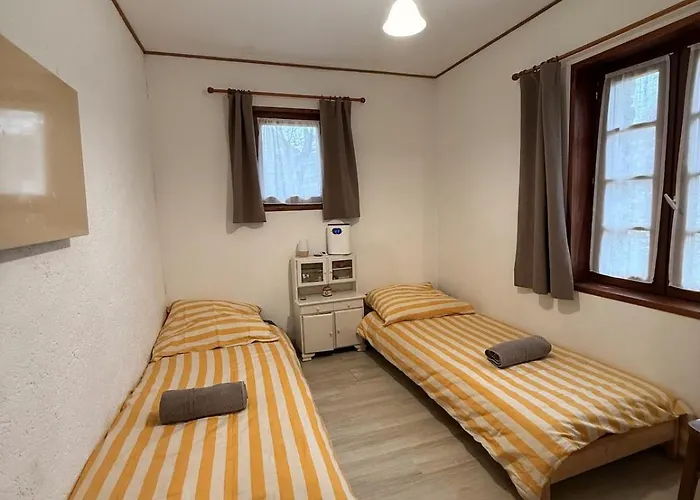 Modernes Mit Grossem Garten Apartament *