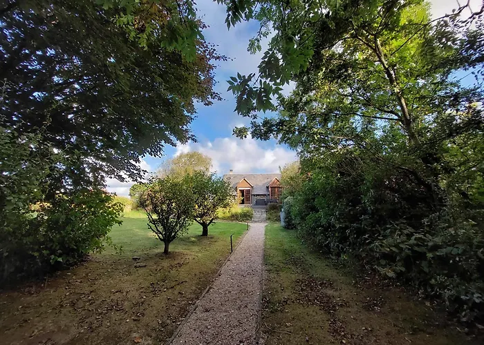 Apartament Modernes Mit Grossem Garten Surtainville