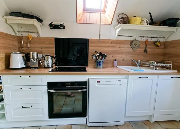 Modernes Mit Grossem Garten Surtainville